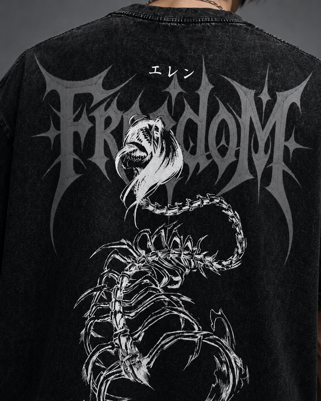 Playera Eren AOT Oversize Acid Wash 230 GSM